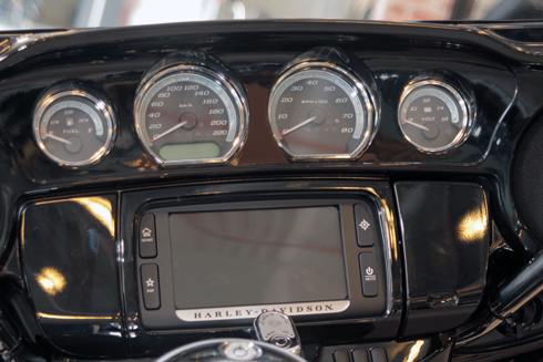 HarleyDavidson Ultra Limited Low 2015 mau xe duong truong tien ty tai Sai Gon - 16