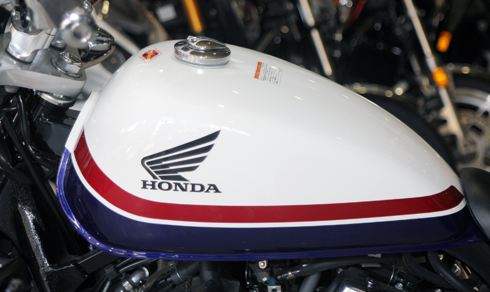 Honda VT750S Tricolour chiec moto hang doc tai Sai Gon - 8