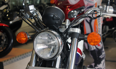 Honda VT750S Tricolour chiec moto hang doc tai Sai Gon - 12