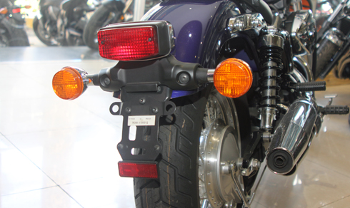 Honda VT750S Tricolour chiec moto hang doc tai Sai Gon - 15