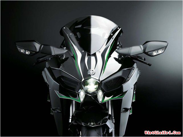 Kawasaki Ninja H2R chu khung long co gia 50000 USD