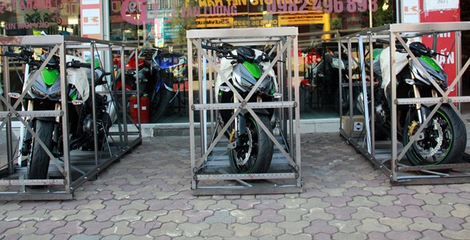 Kawasaki Z1000 2014 tiep tuc duoc nhap khau ve Ha Noi