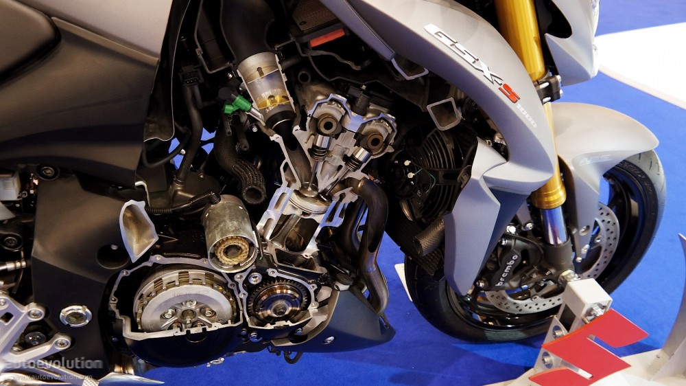 Naked Bike ham ho Suzuki GSXS1000 chinh thuc len ke trong 2015 - 2