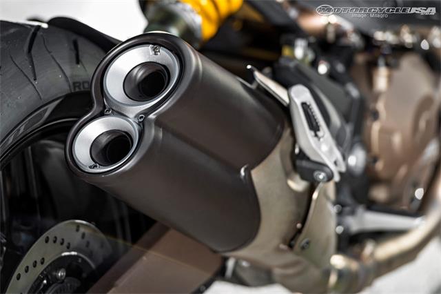 Can canh Ducati Monster 821 2015 quai vat cua duong pho - 5
