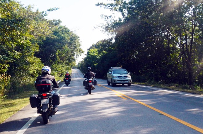 Chinh phuc 5000km qua Malaysia bang xe may cua 4 chang trai Viet - 6
