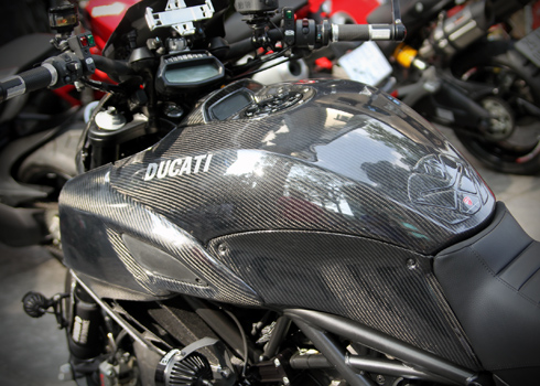 Ducati Diavel ban do full carbon cua Biker Viet Nam - 10