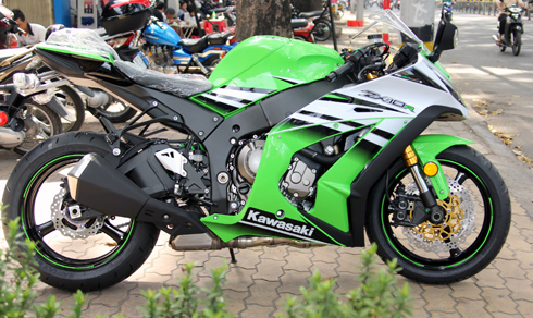 Kawasaki Ninja ZX10R 2015 vua cap cang Sai Gon