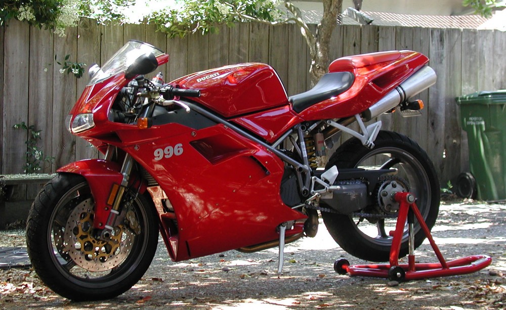Lich su hoanh trang cua Ducati 996