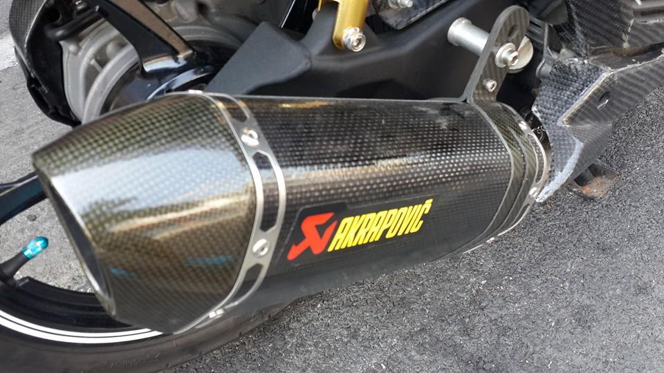 Nouvo LX do cuc khung voi phong cach Movistar MotoGP - 13