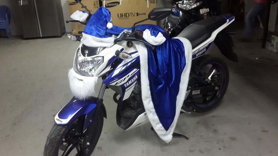 Yamaha FZ150i xanh GP phien ban ong gia Noel - 4