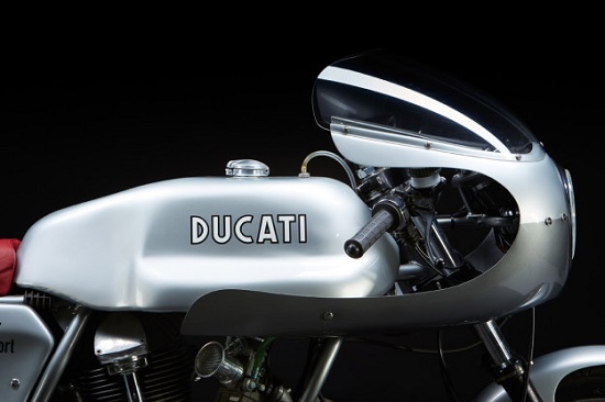 Ducati 860 GT do Cafe Racer trai tim Y trong ve dep Anh