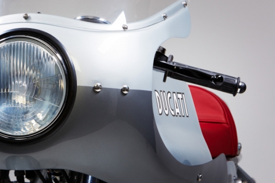 Ducati 860 GT do Cafe Racer trai tim Y trong ve dep Anh - 9