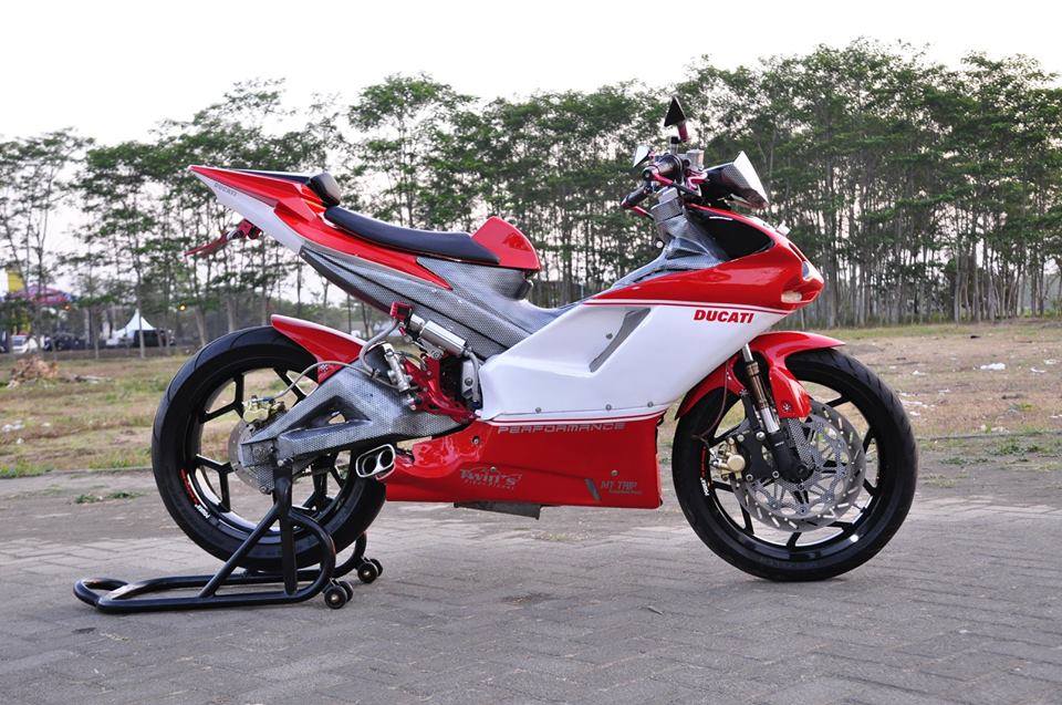Exciter do cuc chat thanh mot chiec sieu mo to Ducati