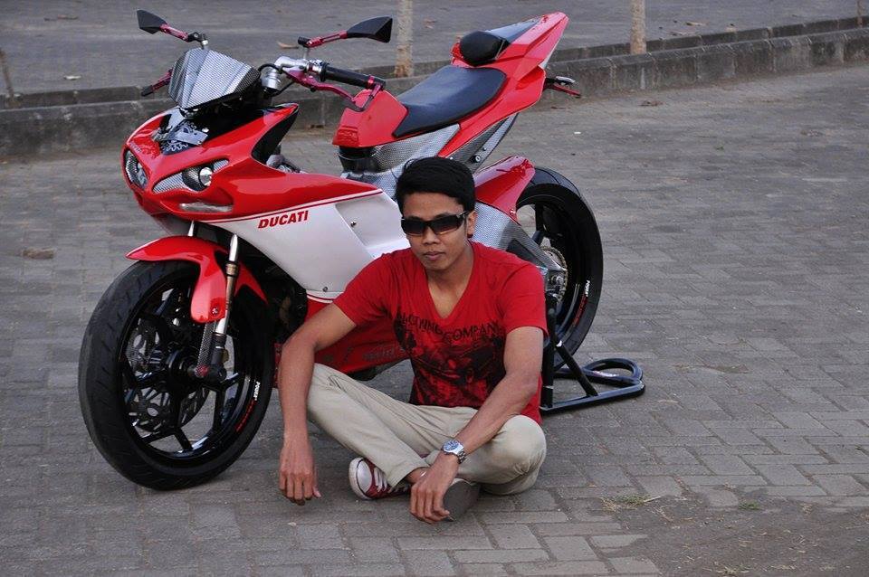 Exciter do cuc chat thanh mot chiec sieu mo to Ducati - 6
