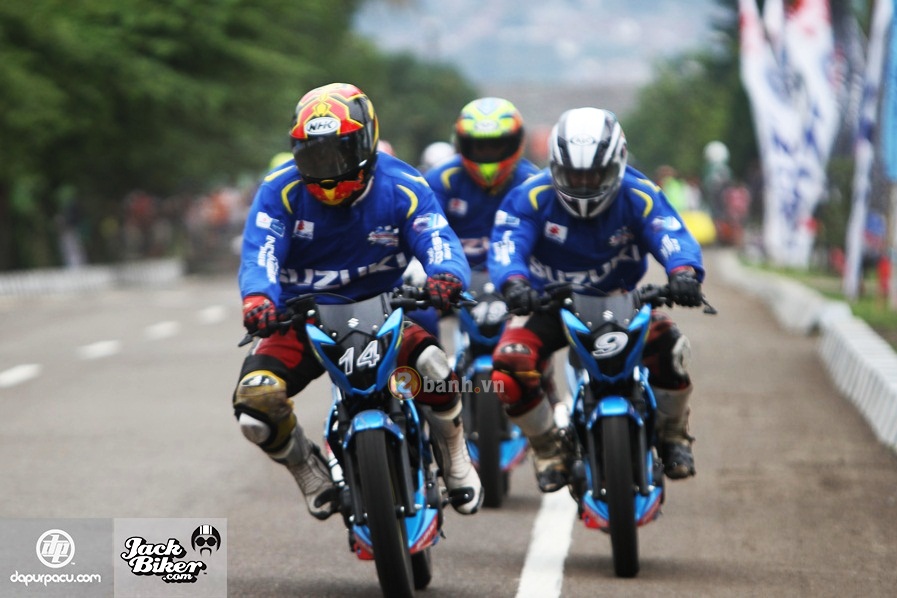 Giai dua Satria F150 phien ban MotoGP tai Indonesia - 9