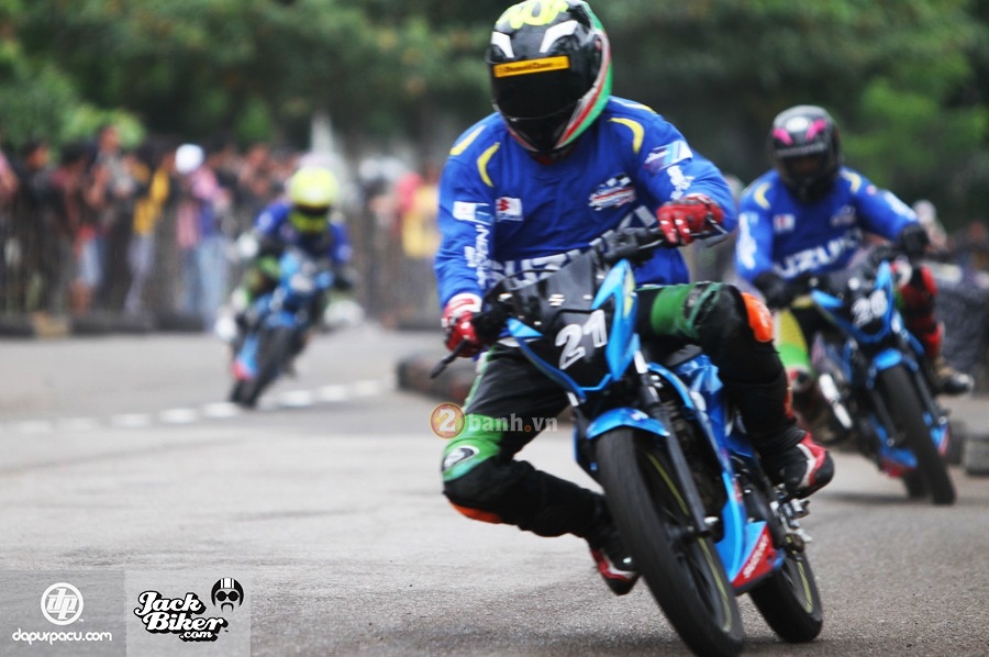 Giai dua Satria F150 phien ban MotoGP tai Indonesia - 10