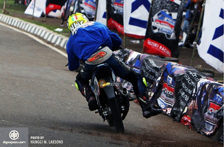 Giai dua Satria F150 phien ban MotoGP tai Indonesia - 15
