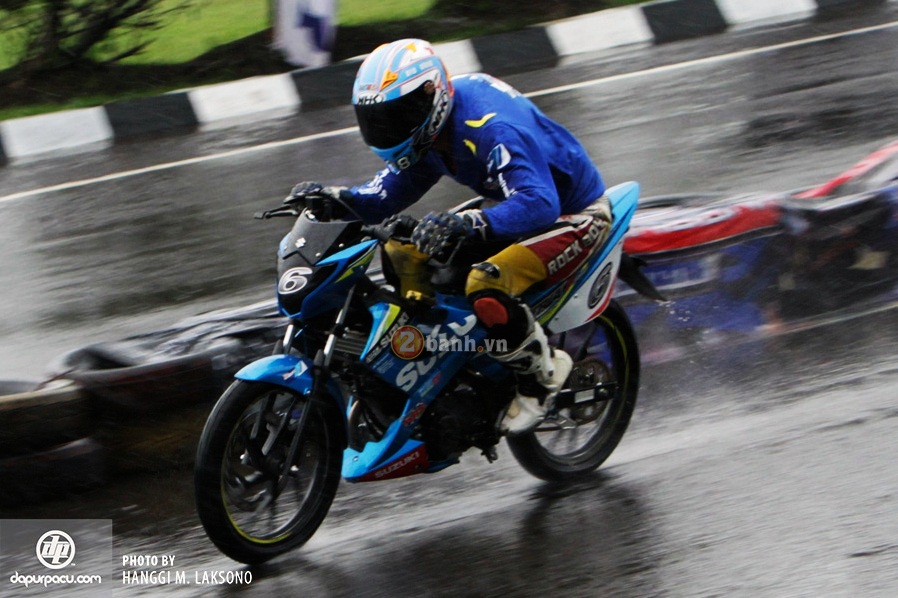 Giai dua Satria F150 phien ban MotoGP tai Indonesia - 16