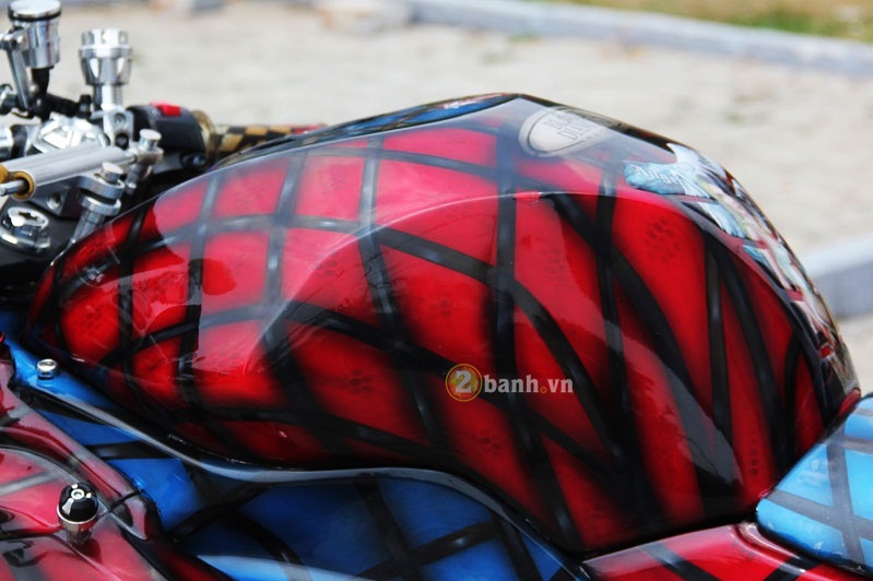 Kawasaki Ninja 250 do phien ban Spiderman - 2