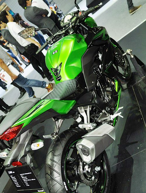 Kawasaki Z300 2015 co gia gan 110 trieu dong - 3