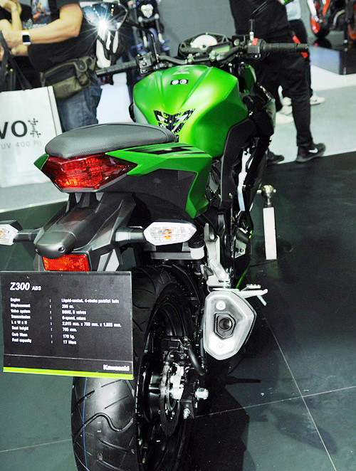 Kawasaki Z300 2015 co gia gan 110 trieu dong - 8