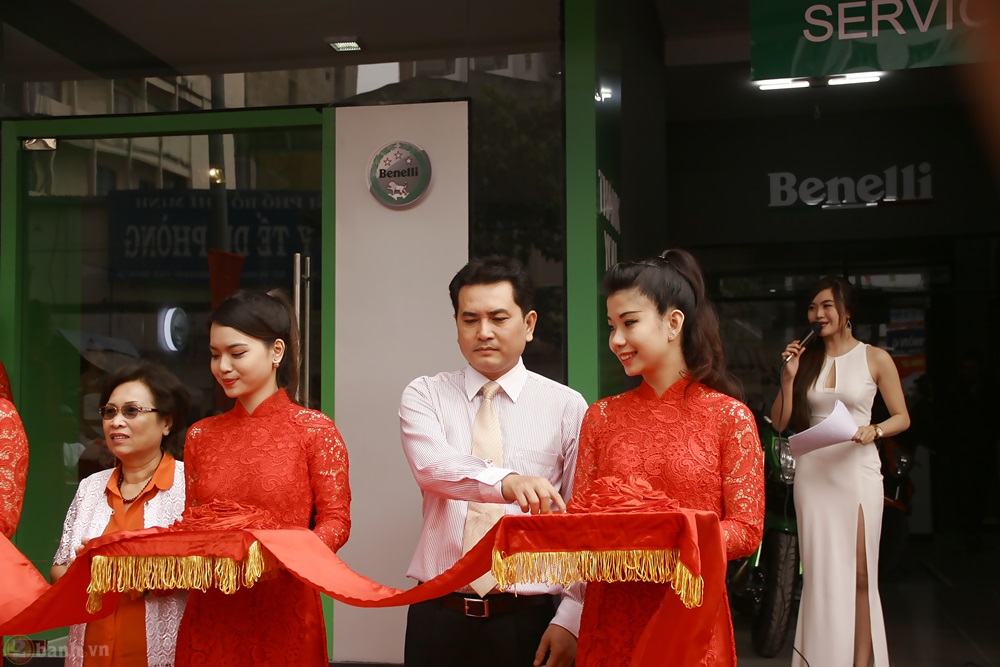 Tung bung khai truong he thong cua hang Benelli Premium Store dau tien tai Ho Chi Minh - 5