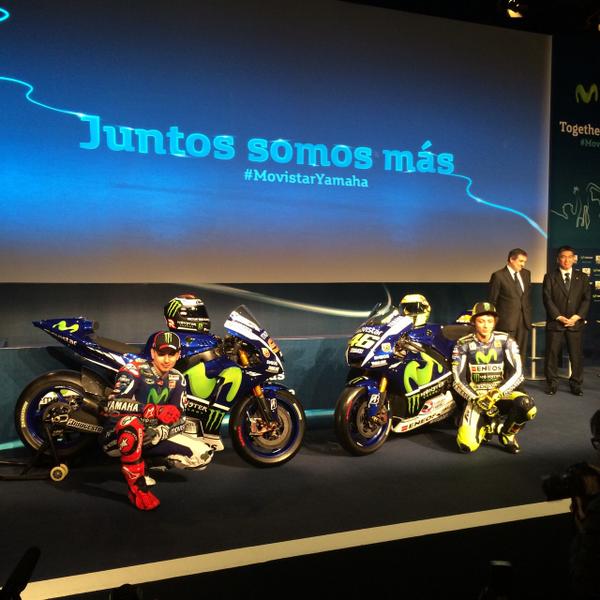 Yamaha M1 2015 khoac bo ao moi chuan bi cho giai dua MotoGP - 3