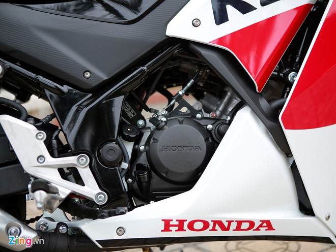 Yamaha R15 va Honda CBR150 2015 So Sanh chi tiet - 22