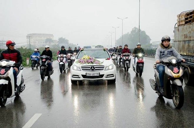 Dan xe 30 chiec Honda SH 2012 di ruoc dau o Ha Noi - 7