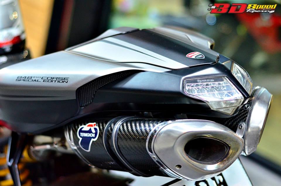 Ducati 848 EVO Corse SE do sieu khung tren dat Thai - 24