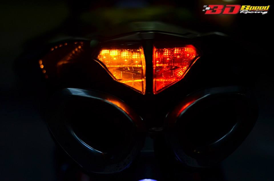 Ducati 848 EVO Corse SE do sieu khung tren dat Thai - 25