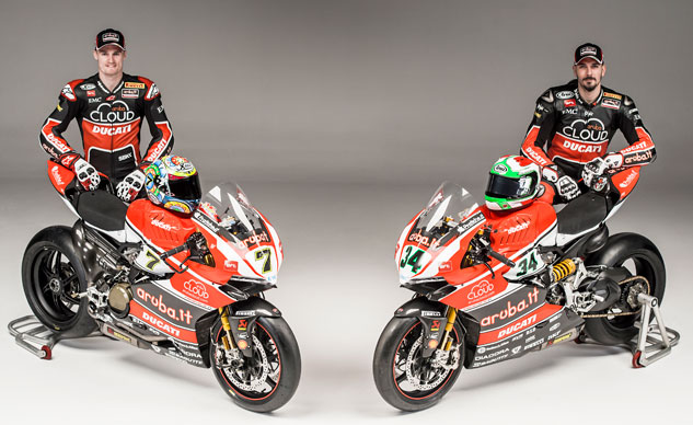 Ducati ra mat mau xe dua moi cho mua giai Superbike 2015 - 2