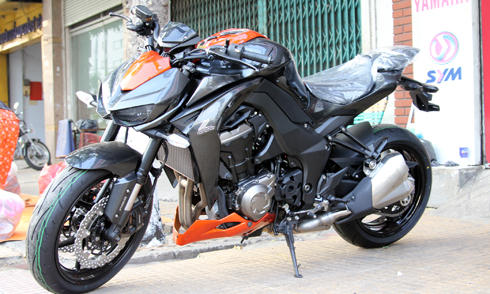 Kawasaki Z1000 2015 dau tien ve Sai Gon
