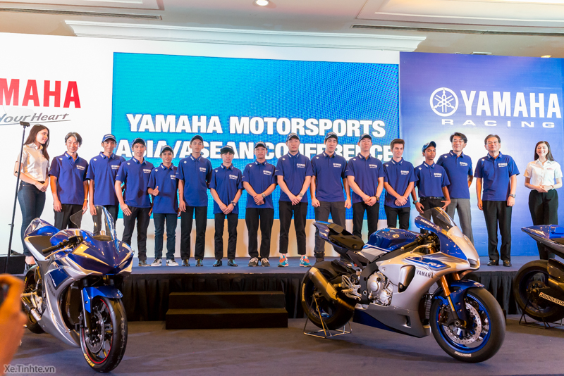 Yamaha M1 2015 va R25 2015 cung xuat hien tai Malaysia - 3