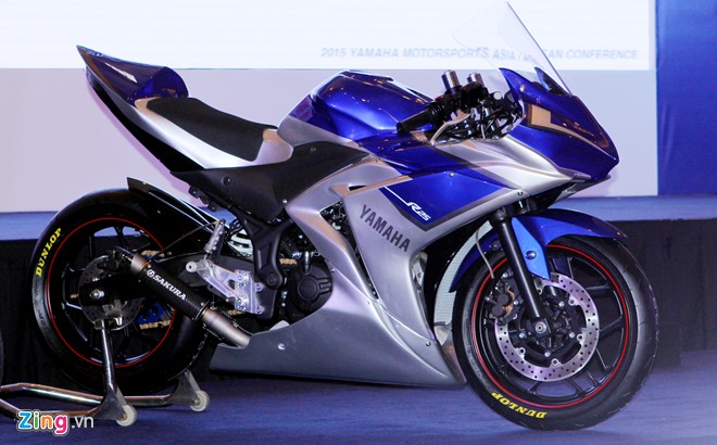 Yamaha R25 2015 phien ban dua