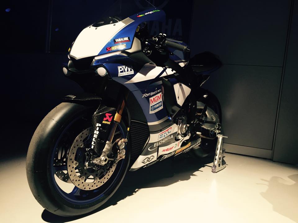 Yamaha ra mat ban R1 2015 phien ban dua - 3