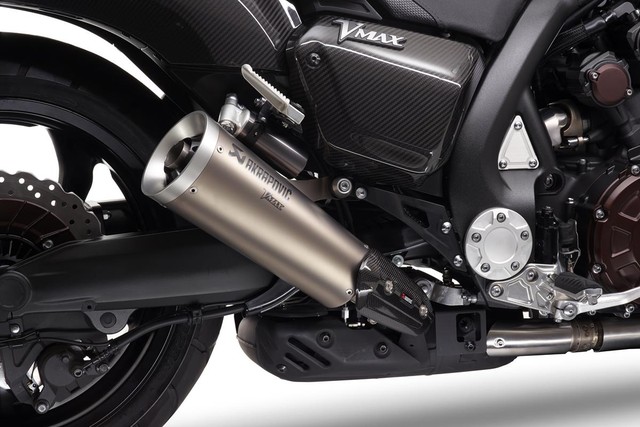 Yamaha VMAX Carbon Special Edition tuyet dep voi phien ban dac biet - 2