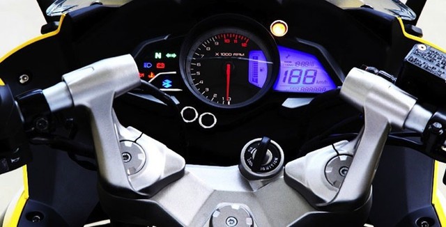 Bajaj Pulsar RS200 chiec sportbike nhanh nhat cua hang xe An Do - 4