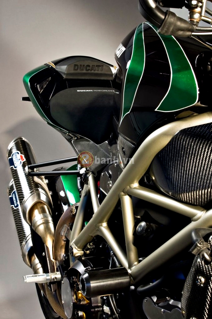 Ban do hoanh trang cua Ducati StreetFighter S - 3