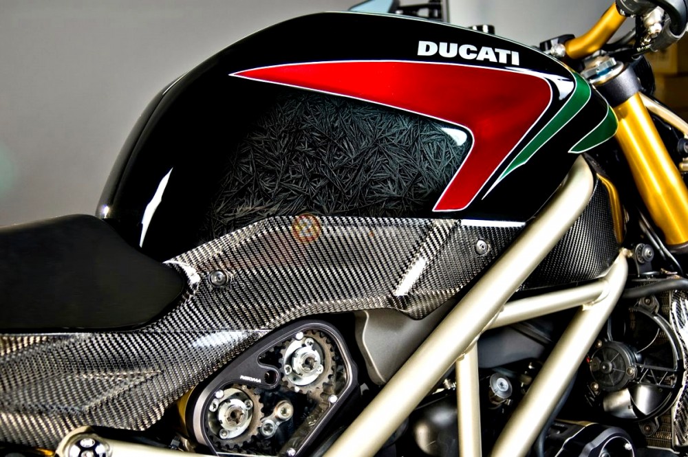 Ban do hoanh trang cua Ducati StreetFighter S - 4