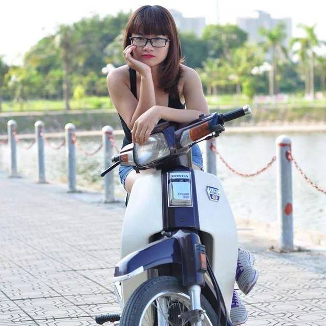 Dream tan ben canh nu biker kho tinh - 2