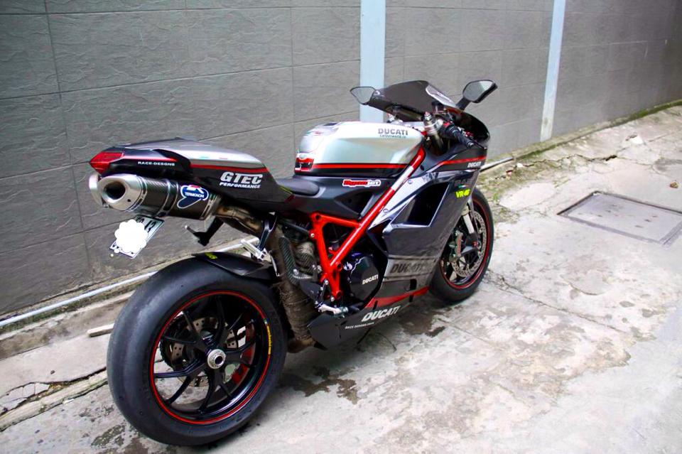 bán xe Ducati 848 EVO đời 2012 giá 1xx triệu