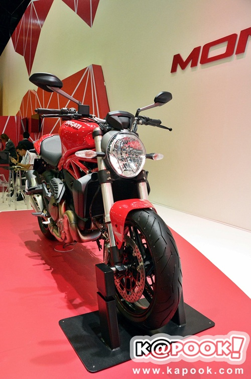 Ducati Monster 821 trinh lang tai Thai Lan - 2