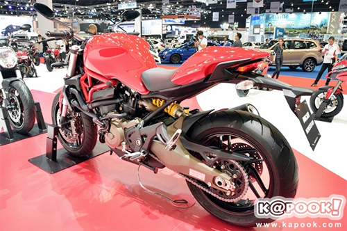 Ducati Monster 821 trinh lang tai Thai Lan - 4