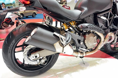 Ducati Monster 821 trinh lang tai Thai Lan - 9
