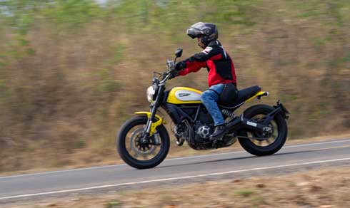 Ducati Scrambler Mot phong cach hoai co