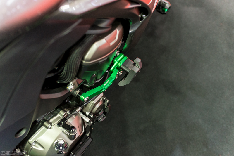 Kawasaki Z1000 len do choi Biker tai Bangkok Motor Show 2015 - 11