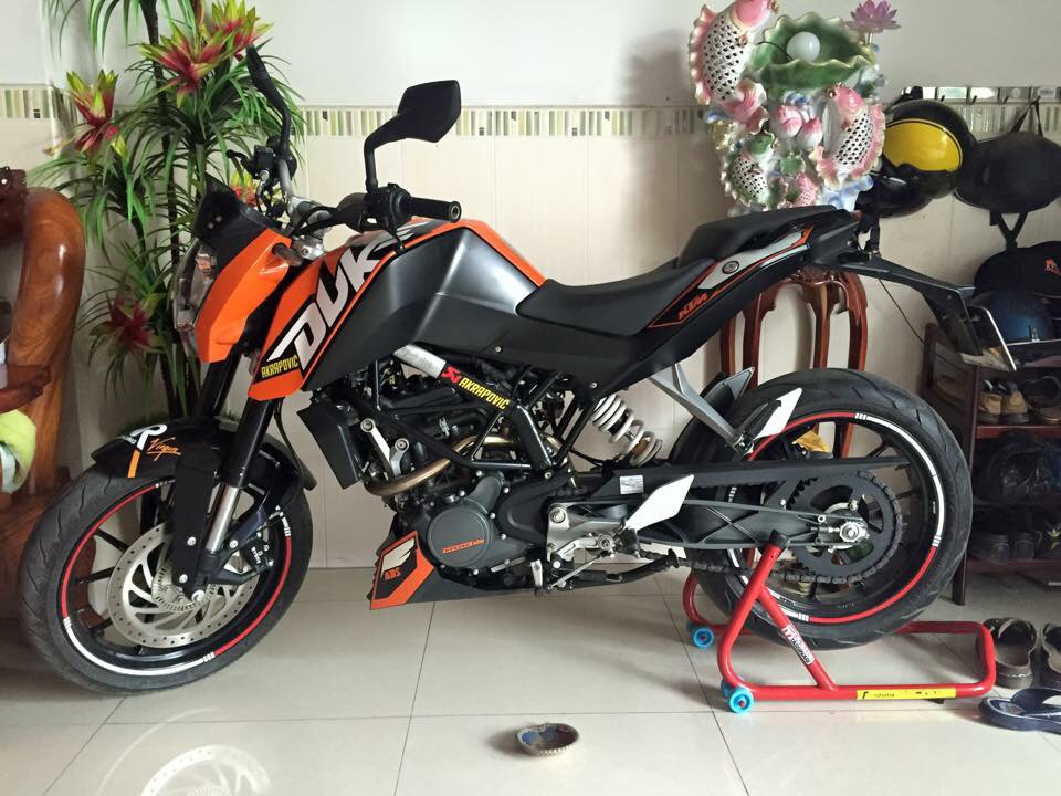 Len cc nen can ban Moto KTM Duke125