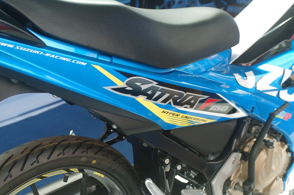 Suzuki Viet Nam lan dau tien trung bay mau xe Moto GP Satria F150 - 5