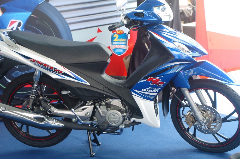 Suzuki Viet Nam lan dau tien trung bay mau xe Moto GP Satria F150 - 11